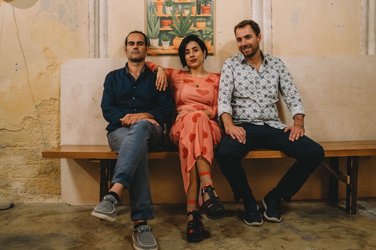 blue_reflections_image